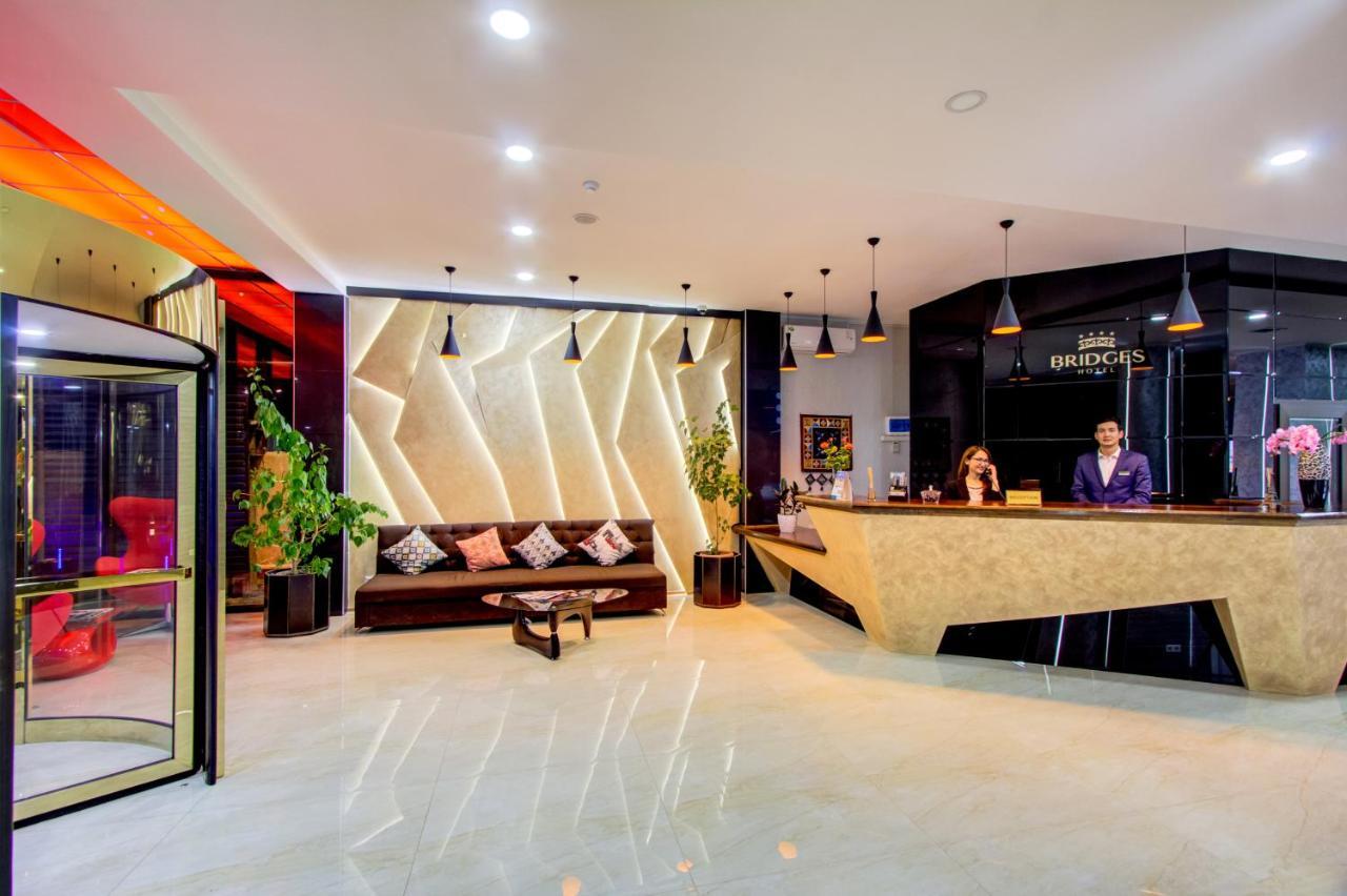Hotel Bridges Bishkek Exterior foto